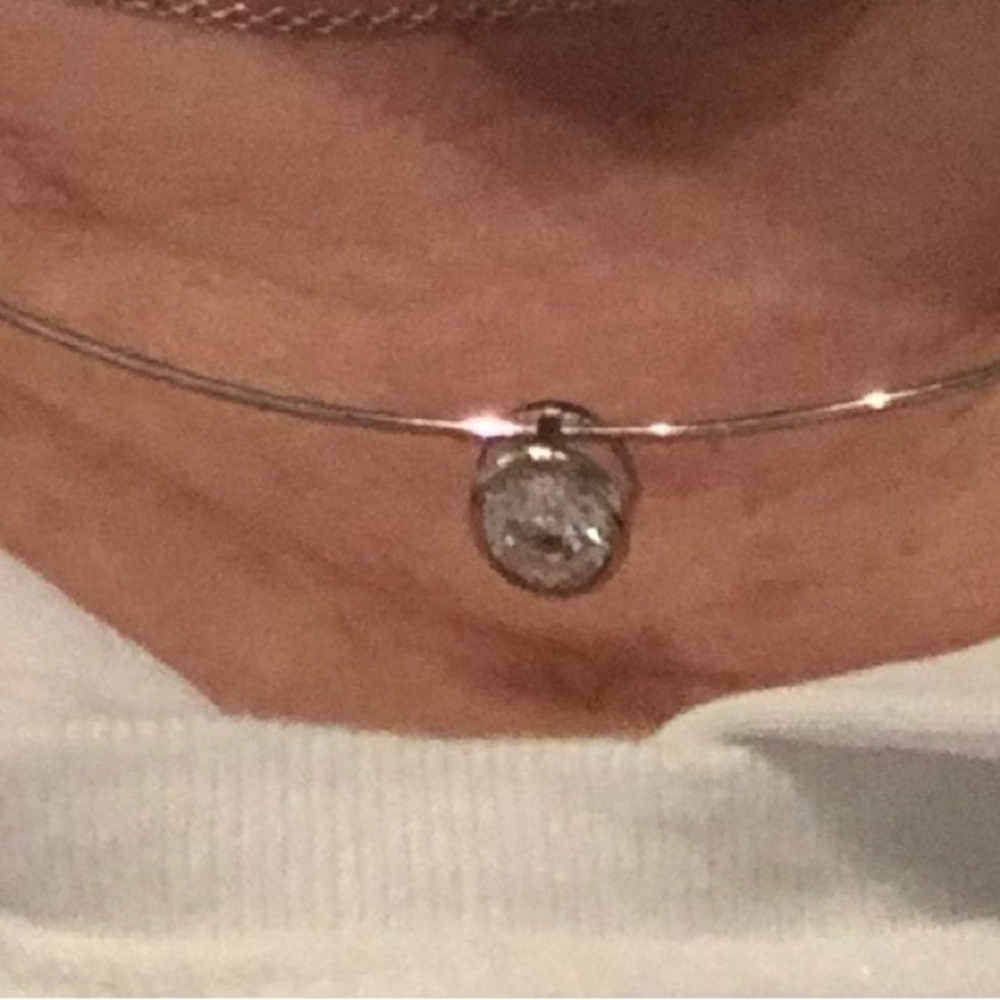 Elegant Vintage Silver Necklace with Crystal Pendant